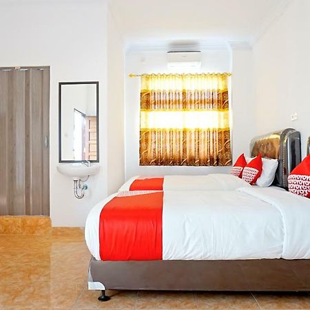 Oyo 694 Khasanah Residence Pekanbaru Exterior foto