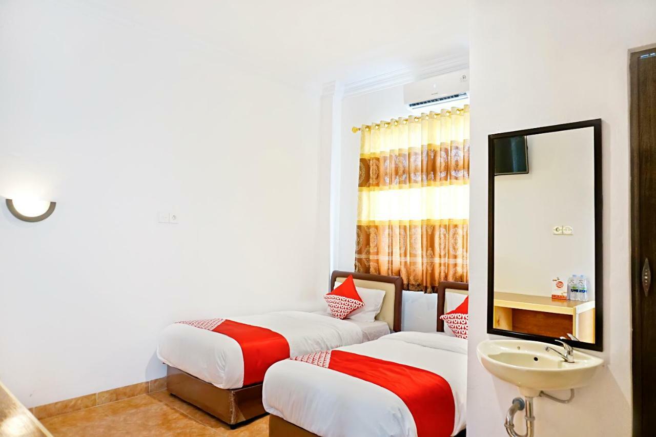 Oyo 694 Khasanah Residence Pekanbaru Exterior foto