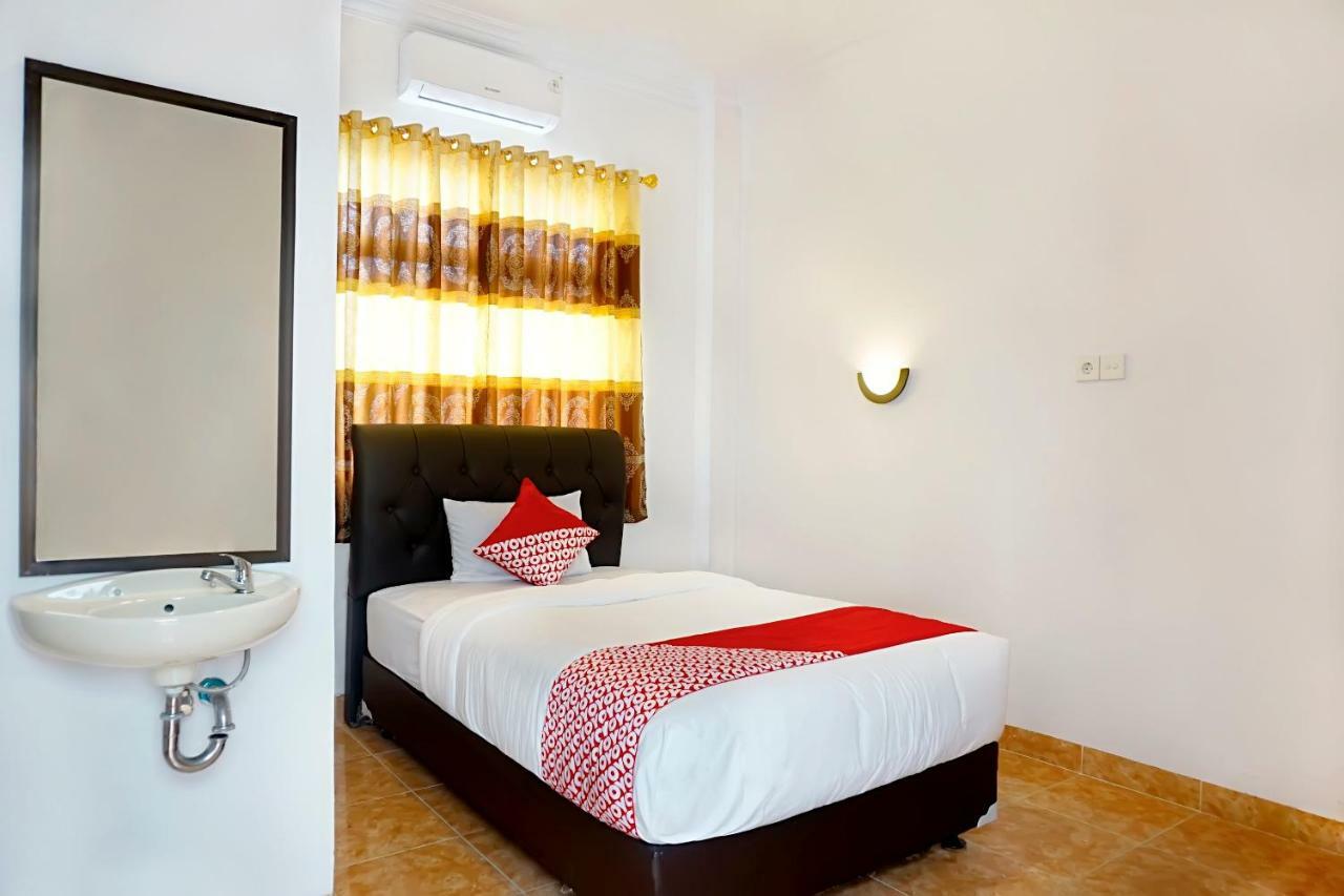 Oyo 694 Khasanah Residence Pekanbaru Exterior foto