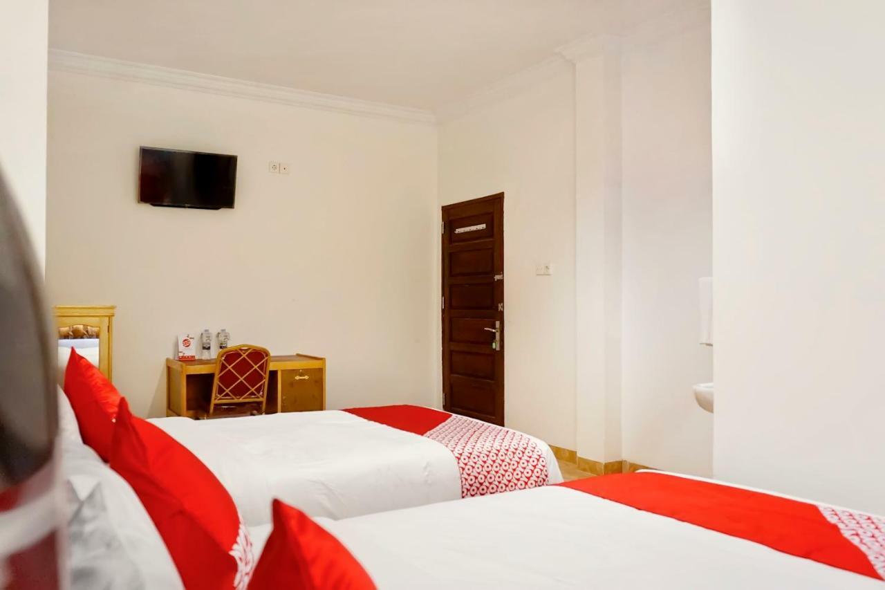 Oyo 694 Khasanah Residence Pekanbaru Exterior foto